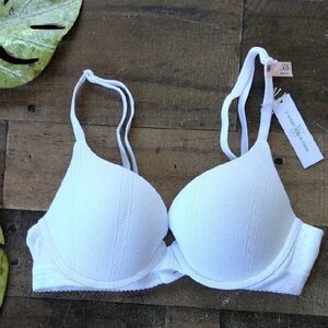 Victoria's Secret NWT White Push Up T-shirt Collection Bra Size 32B